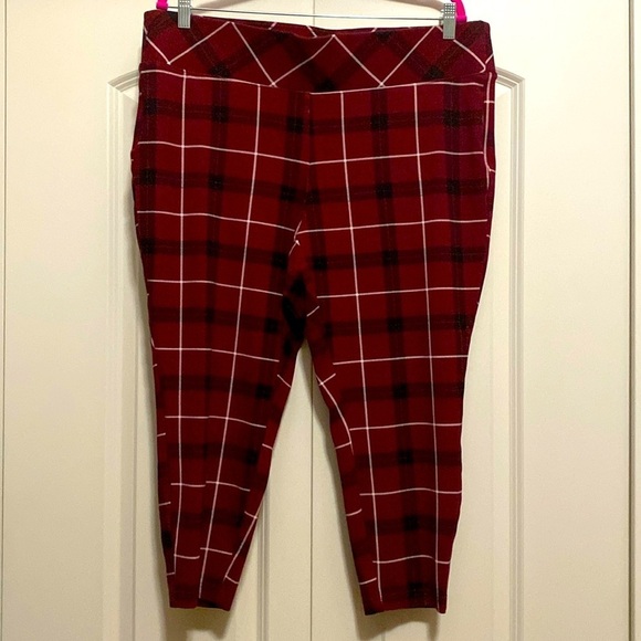 Torrid Plaid Knit Pants Womens Size 2R Pull On Stretch Crop Leggings Festive - Picture 1 of 9